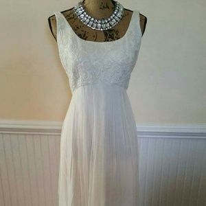 Cache ivory chiffon formal dress